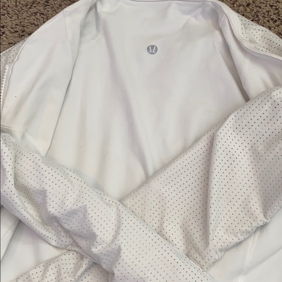 Lululemon jacket - Picture 3 of 3